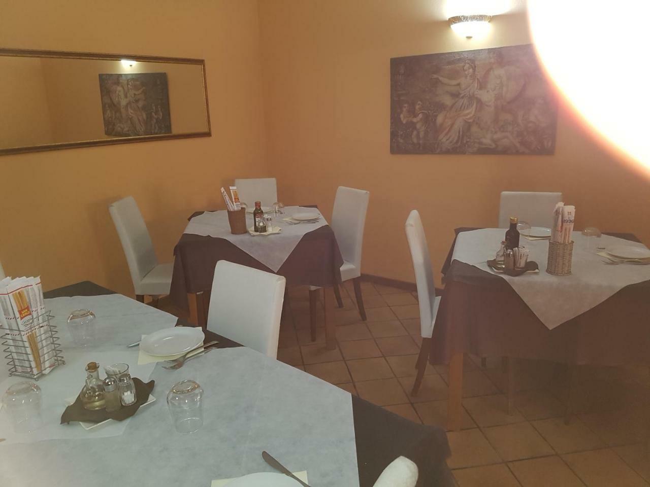 Albergo Ristorante Al Gallo Sanguinetto Екстер'єр фото